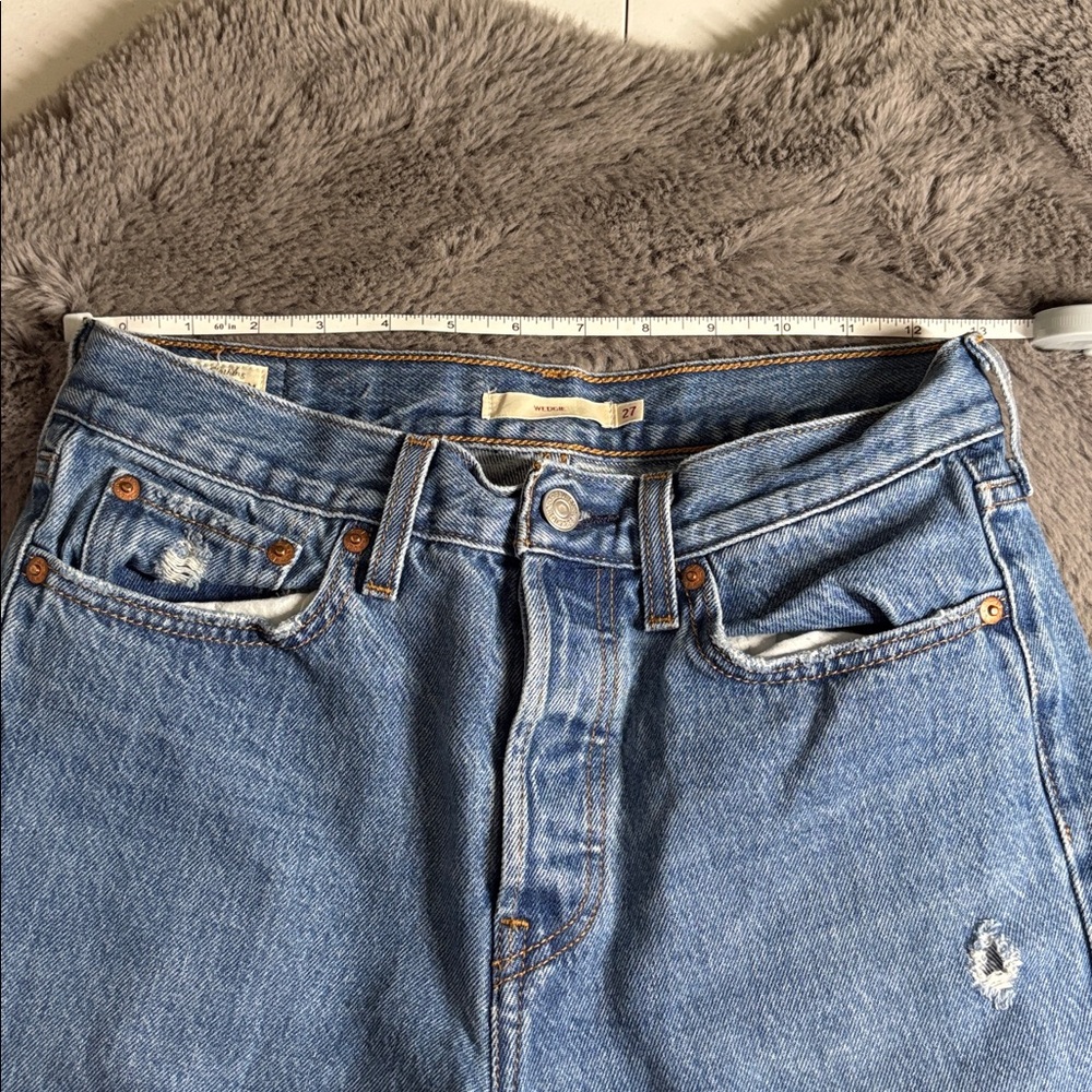 Levi's Light Blue Wedgie Straight Leg Jeans - Picture 6 of 7